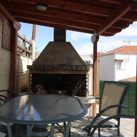 Beach Front House With View Marathos  외부 사진