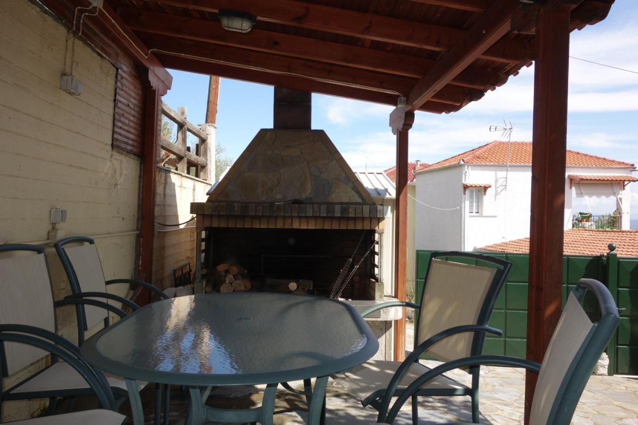 Beach Front House With View Marathos  외부 사진