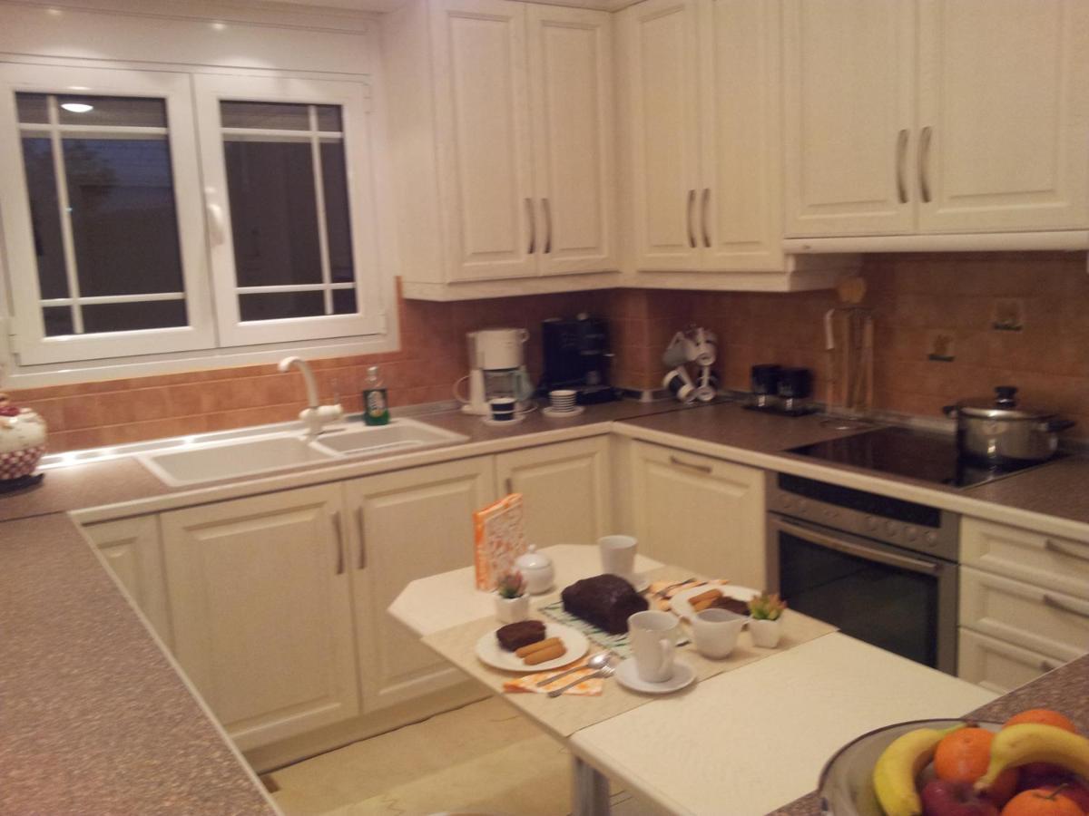 Beach Front House With View Marathos  외부 사진