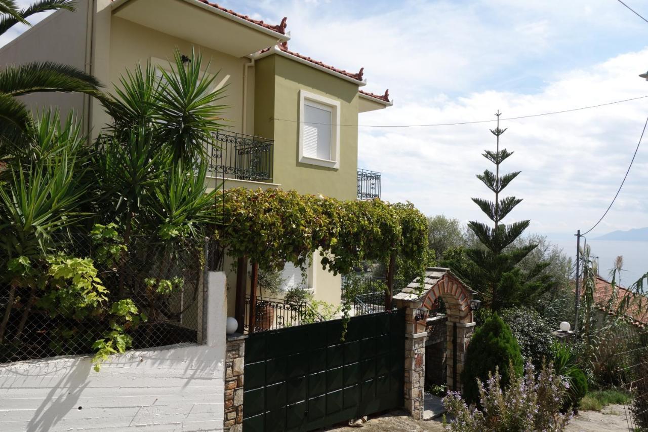Beach Front House With View Marathos  외부 사진