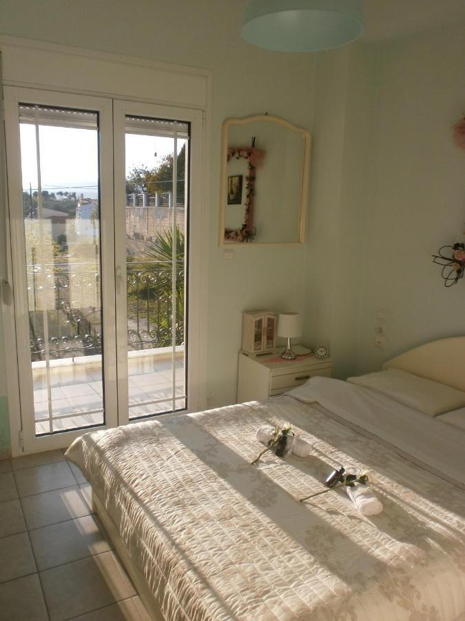 Beach Front House With View Marathos  외부 사진