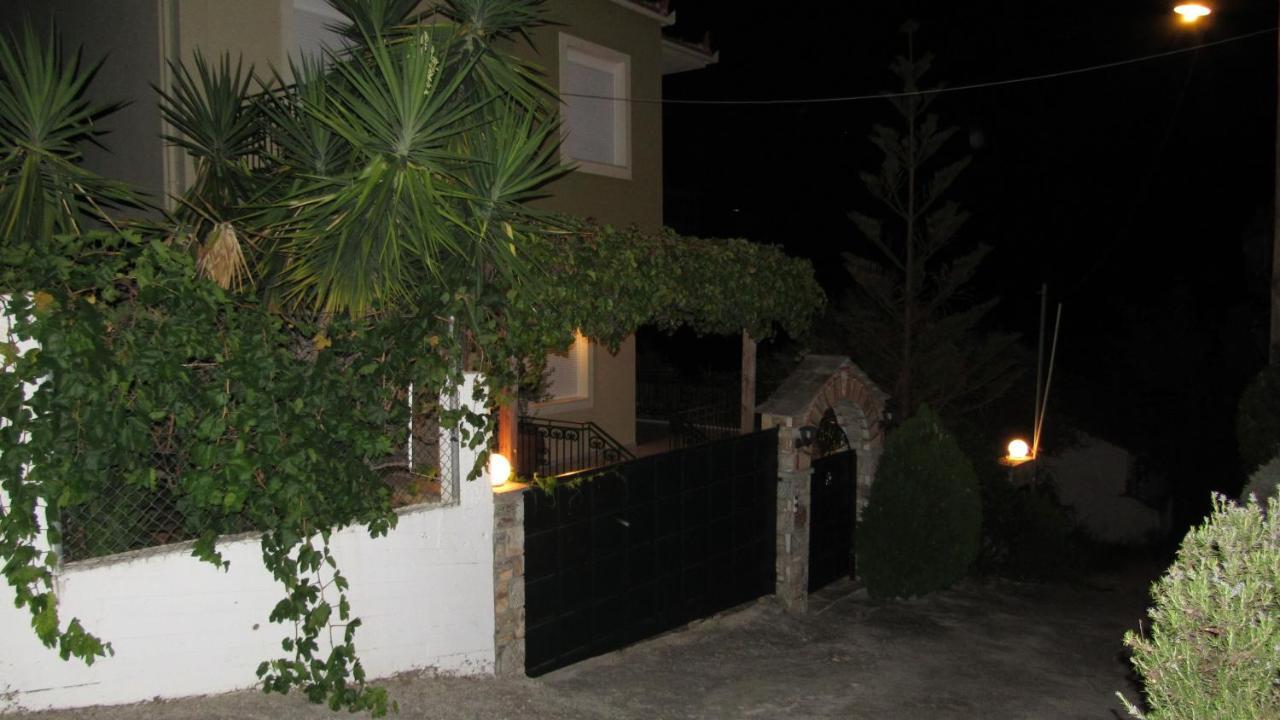 Beach Front House With View Marathos  외부 사진