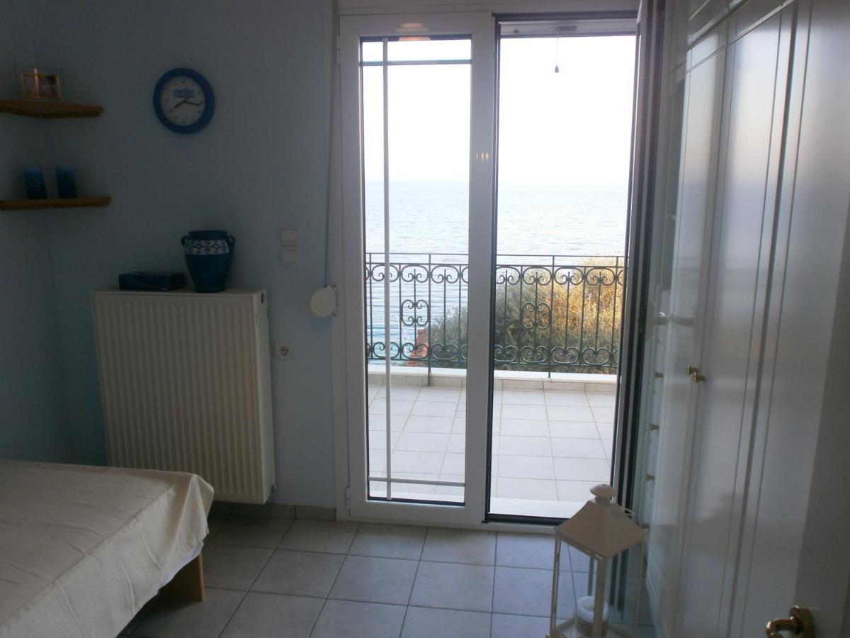 Beach Front House With View Marathos  외부 사진